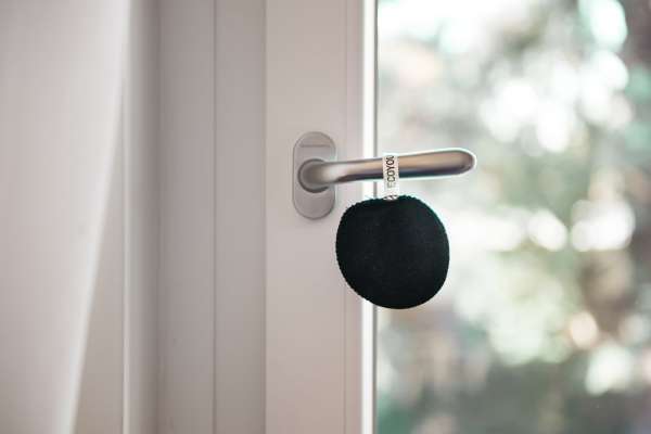 Almohadillas ecológicas negras para limpieza facial