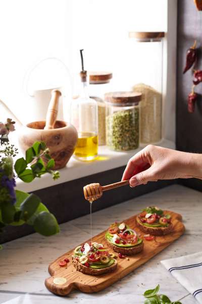 Tabla de corte de madera de olivo 42x14 cm