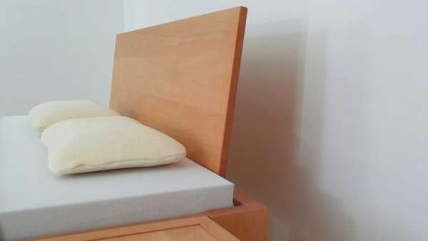 Cama de madera maciza Cuneo sin metal