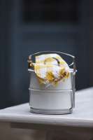 Vista previa: Fiambrera de hierro con esmaltado natural 0,75 l. Vista previa: Fiambrera de hierro con esmaltado natural 0,75 l.