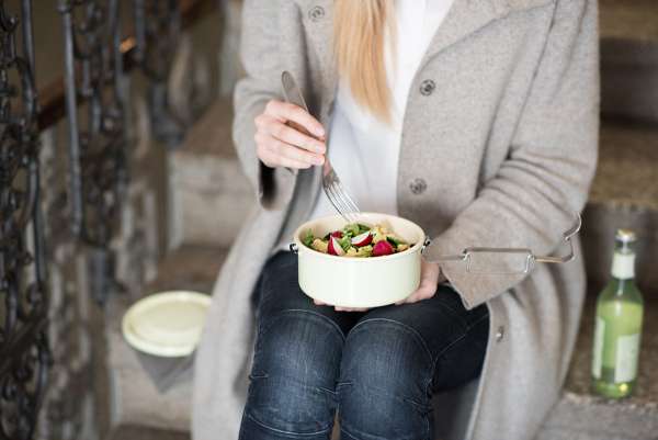 Fiambrera de hierro con esmaltado natural 0,75 l.