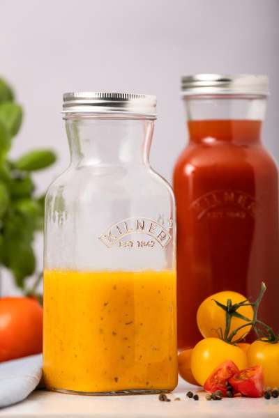 Botellas de vidrio Kilner para zumos y salsas