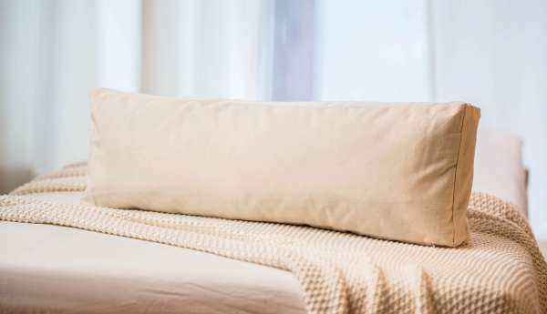 Almohada para piernas de mijo o espelta